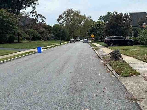 4th image of 1122 Childs Ave