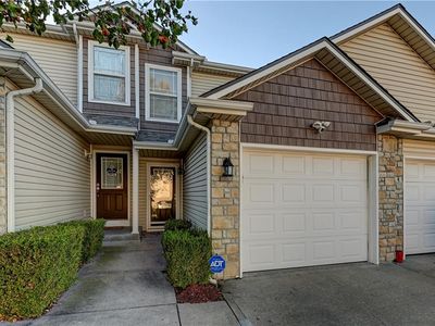 204 N Pointe Ln, Raymore, MO, 64083