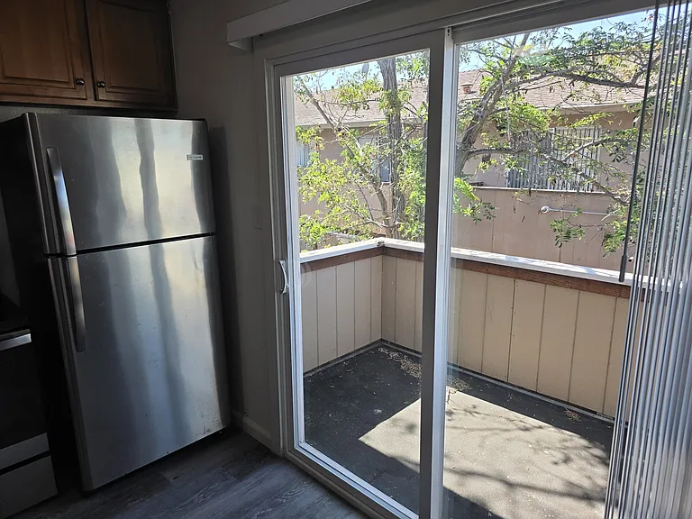 27070 Manon Ave #6 — Photo 5