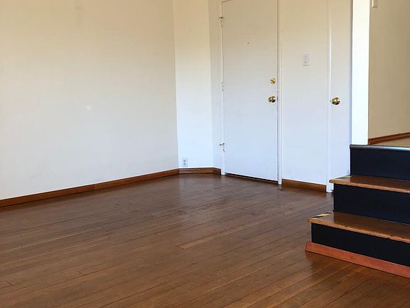 3rd image of 1303 E Olive St #1