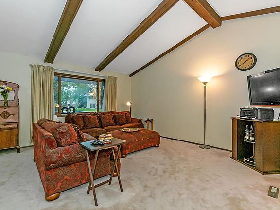 5th image of 14224 Park Ave