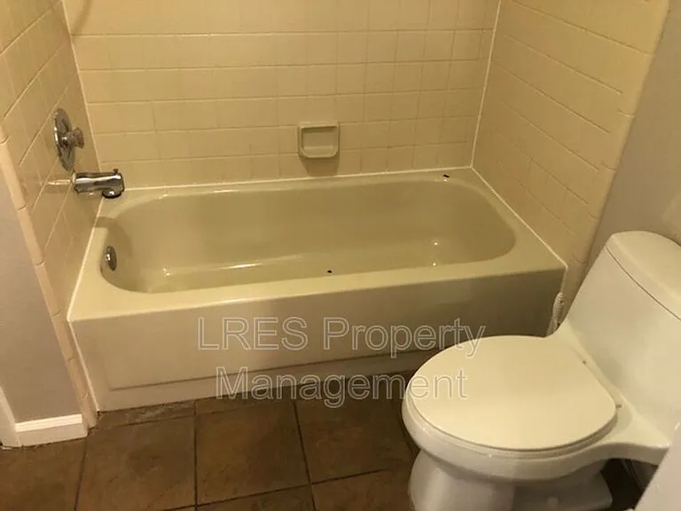 1406 Northlake Dr #1406 — Photo 21