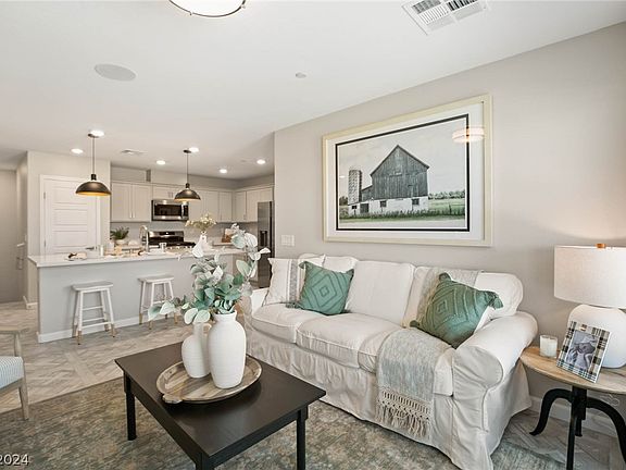 4th image of 4239 Lemay St #1