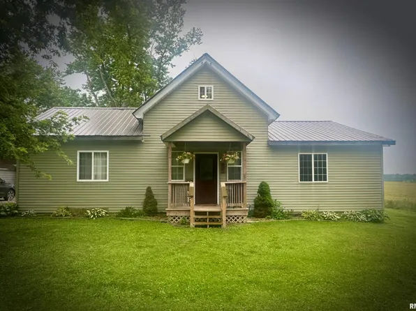 442 W Oak St, Smithfield, IL 61477