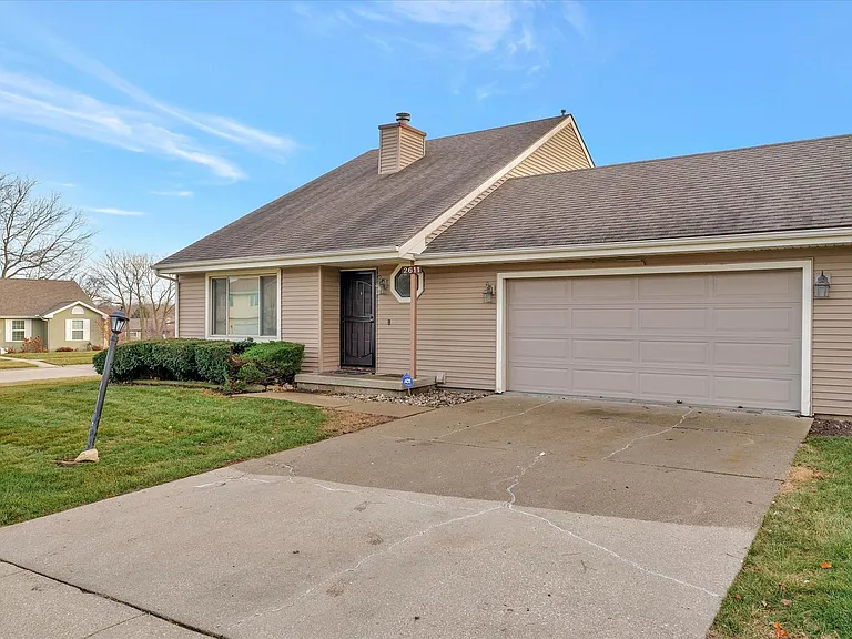 2611 Rachel Rd — Photo 2