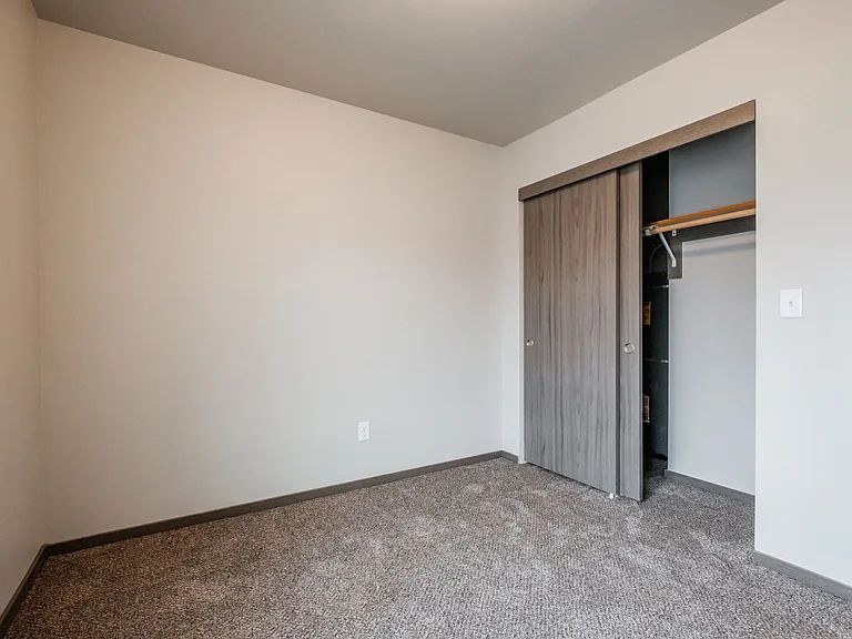 Jefferson Terrace Apartments — Photo 26