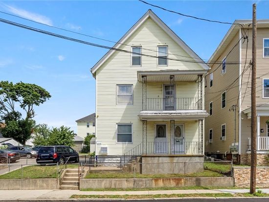 75 Baldwin St, Pawtucket, RI 02860