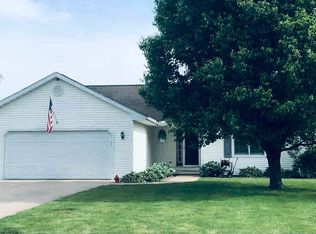 108 Willow Ln, Pleasant Plains, IL 62677