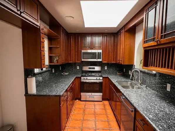 3938 Pennsylvania Ave #3938, La Crescenta, CA 91214