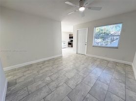 4119 Woodside Dr, Pompano Beach, FL