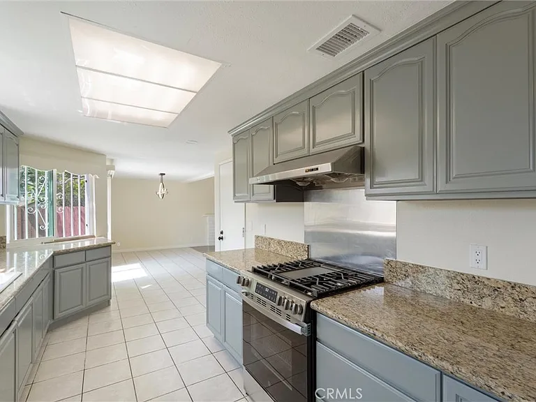 520 E Graves Ave #A — Photo 6