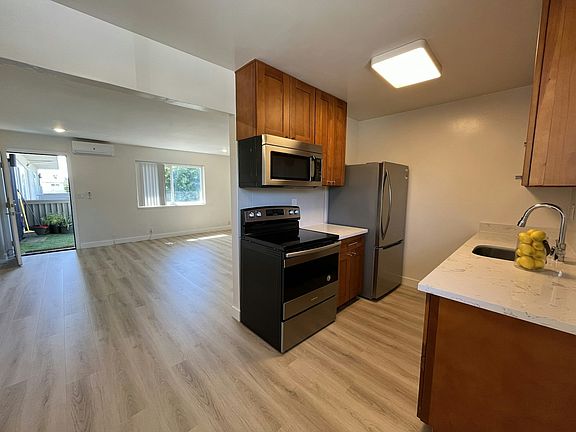 3rd image of 611 San Luisito Way #11