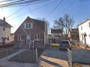 11930 199th St, Jamaica, NY 11412