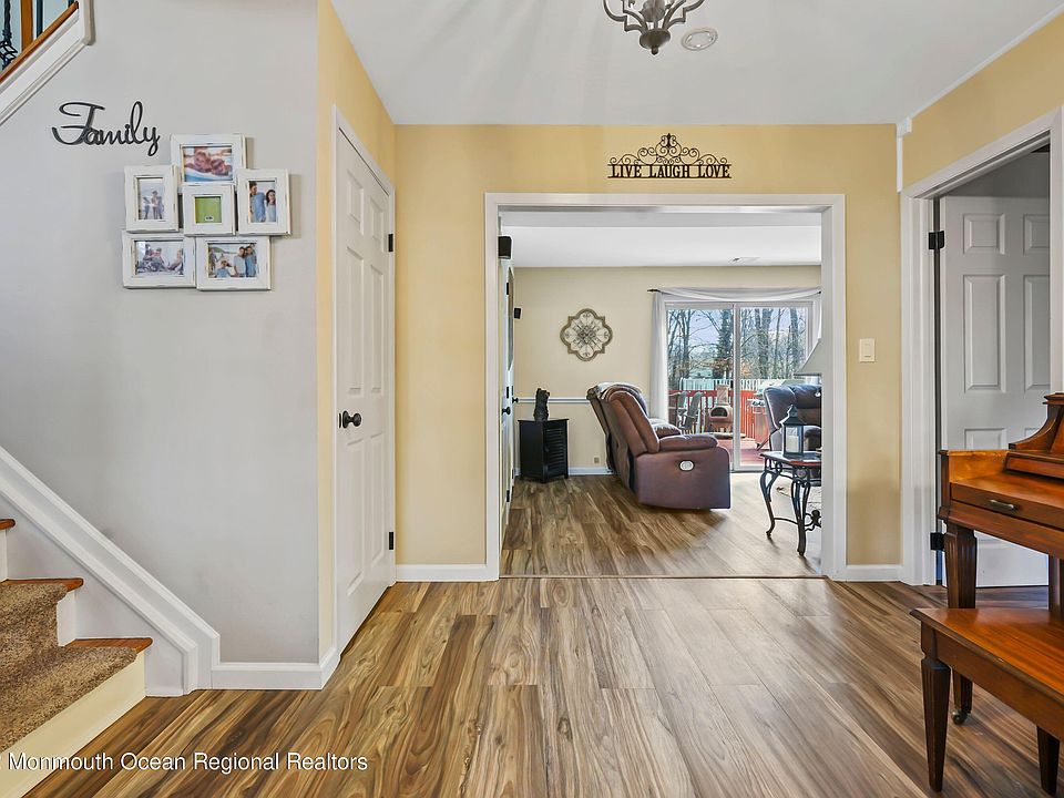 40 Chestnut Drive, Matawan, NJ 07747 Zillow