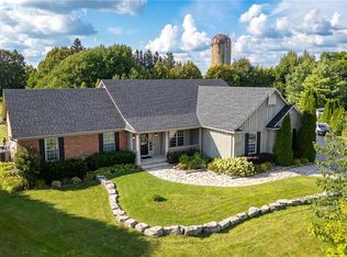 55 Karendale Ct, Hamilton, ON L8B0Z6