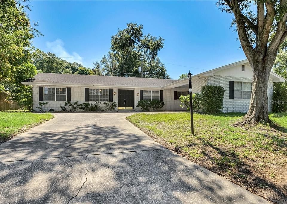 1st image of 109 Dickinson Ln