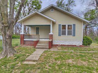 116 E Market St, New Franklin, MO 65274