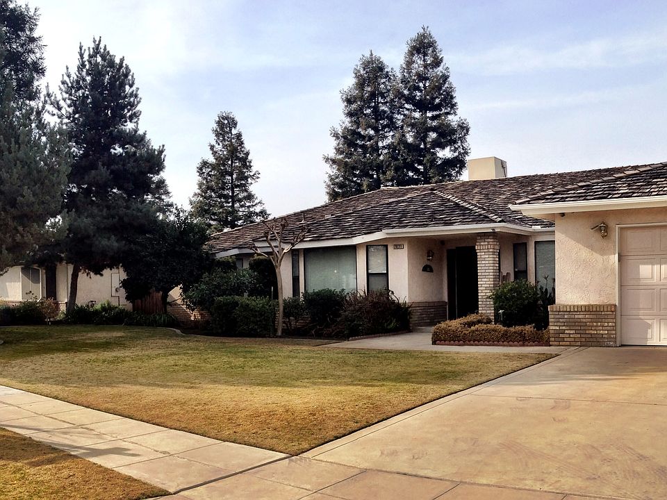 1st image of 7621 N Mansionette Dr