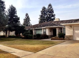 7621 N Mansionette Dr, Fresno, CA