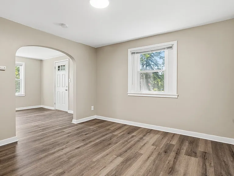 624 Elm Dr — Photo 22