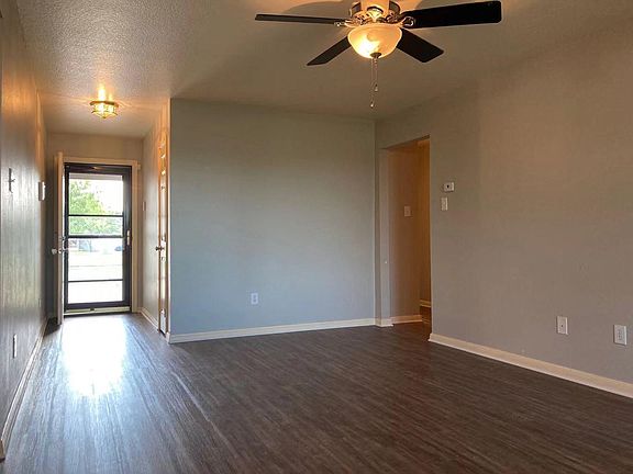 4th image of 5027 Hauna Ln