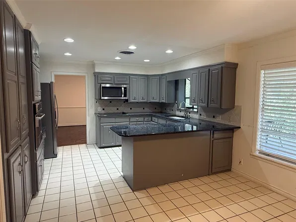 2803 Hubbard Cir, Austin, TX 78746