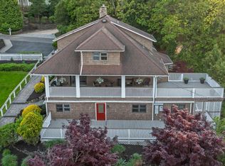 9 Prospect St, Shoreham, NY 11786