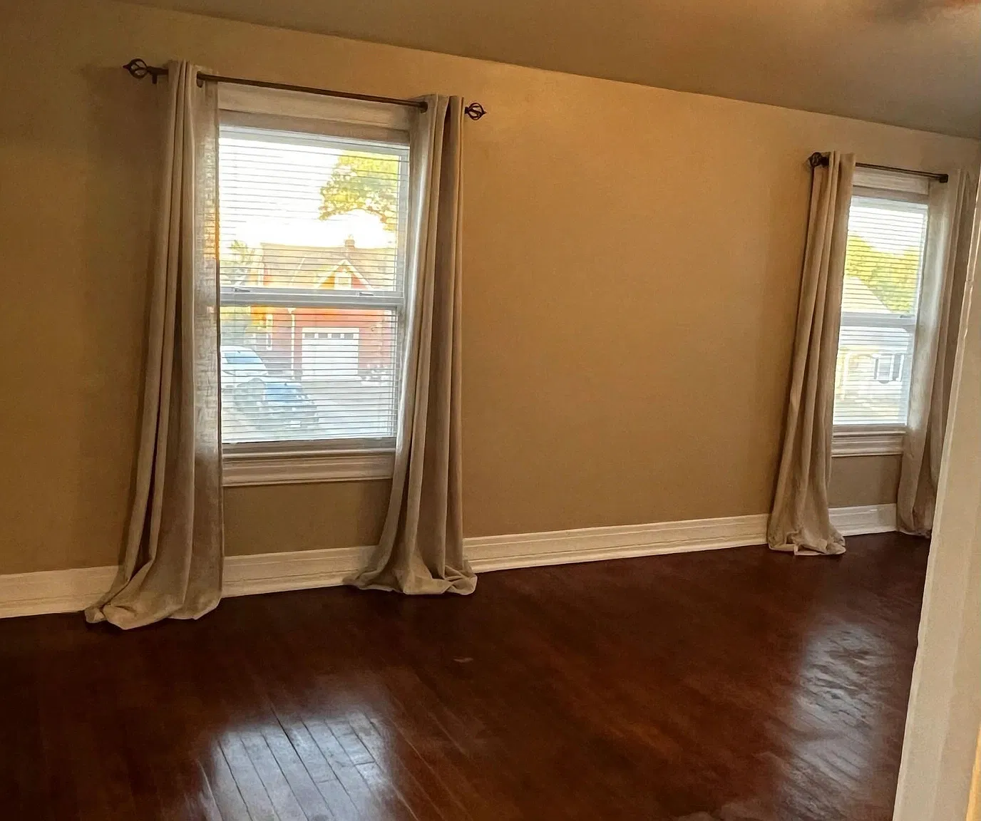 1717 Cherokee Pl — Photo 4