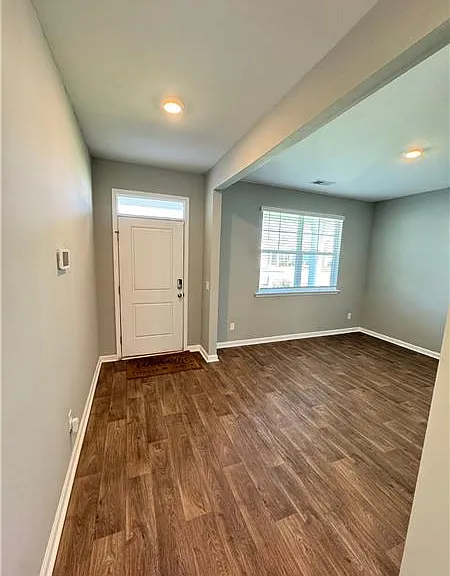 147 Troupe Dr — Photo 2