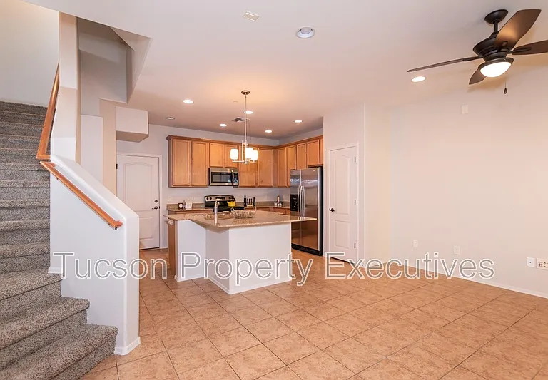 2442 E Emerald Moon Dr #1 — Photo 8