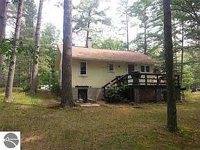 2nd image of 2478 Birch Ave