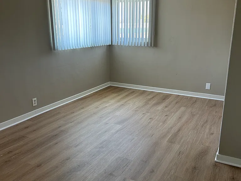 STP Properties — Photo 3