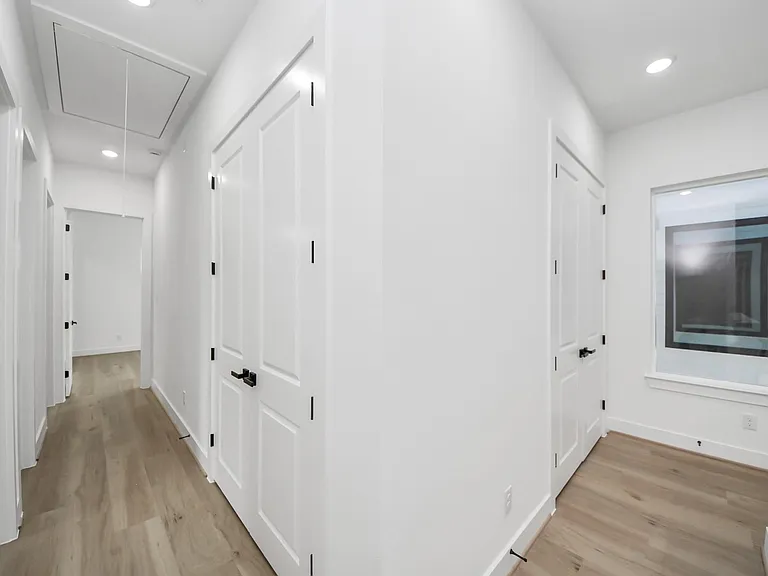 7117 Eastwood St — Photo 13