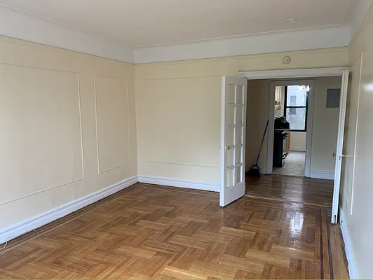 Rented by Compass | media 10