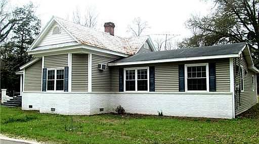 3rd image of 1501 Lackey St