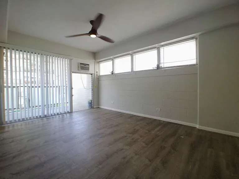 2464 Prince Edward St #521 — Photo 10