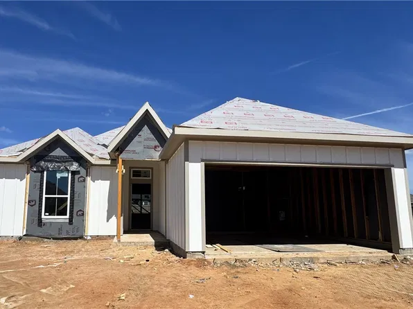 7808 Leadtree Dr, Navasota, TX 77868