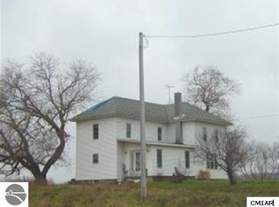 10953 W Wilson Rd, Carson City, MI 48811