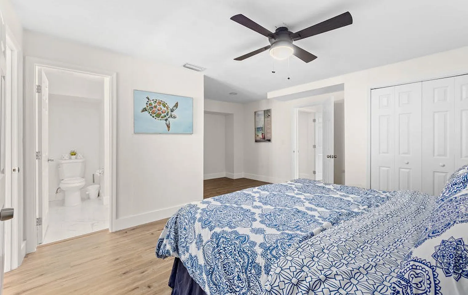 5 bed, 4.0 bath, 2927 sqft, $7,143 — Photo 4