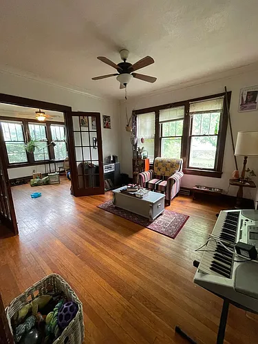 2661-61B N. Fratney St. Photo 1