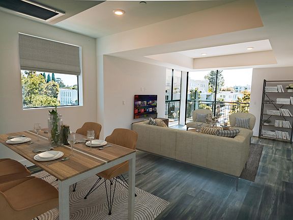 4th image of 1482 S Sherbourne Dr #325