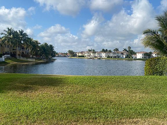 3rd image of 10730 NW 66th St APT 209