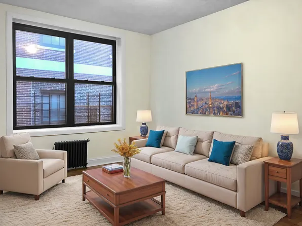 624 West 176th Street image 1 of 7