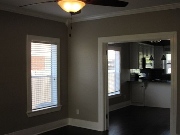 2nd image of 909 Vine St