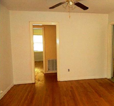 5th image of 1313 Elm St
