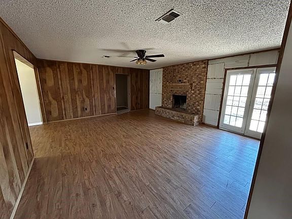 3rd image of 116 Kimberly St #116