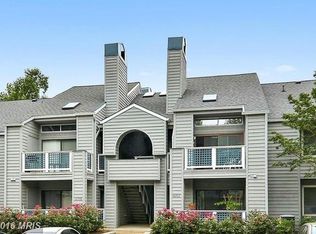 11715 Summerchase Cir APT A, Reston, VA 20194