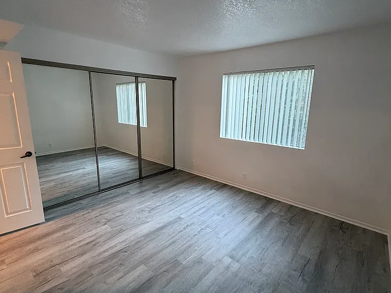 4434 Fulton Ave #206 — Photo 10