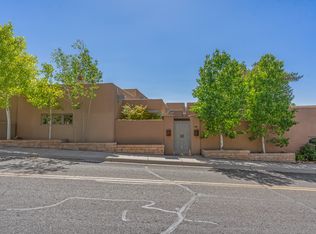 25 Centaurus Ranch Rd, Santa Fe, NM 87507