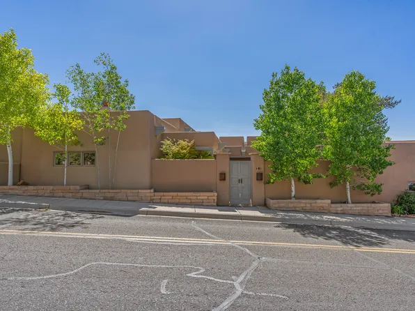 25 Centaurus Ranch Rd, Santa Fe, NM 87507
